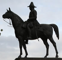 Wellington Monument (c) ukstudentlife.com